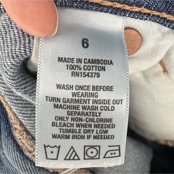 NWT Aeropostale Women's Distressed Denim Mom Shorts Size 6 Med Wash Preppy - Picture 6 of 9
